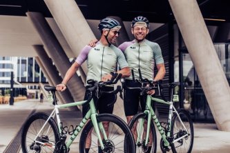Domestici pojedou 5000 km dlouhý RAAM na Powerdrink